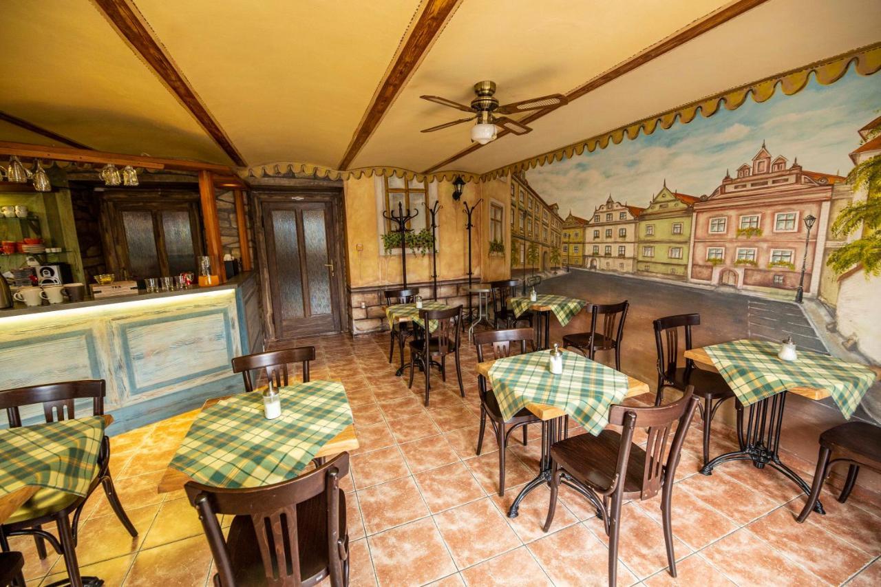 Pension Fontana Podebrady Exterior photo